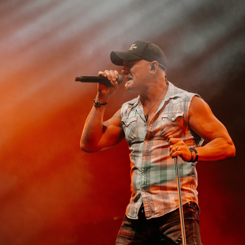 Shannon Noll - The Road in Front of Me Tour