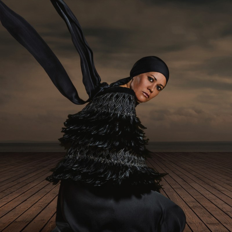Tiri: Te Araroa Woman Far Walking