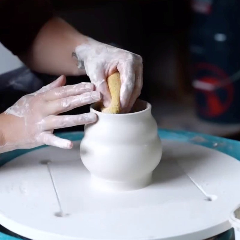 The Great Clay Throw: A Pottery Wheel Taster